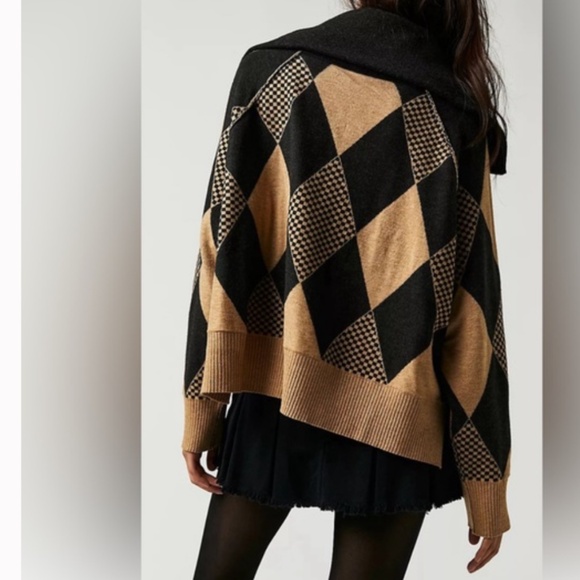 FREE PEOPLE LUCY SWEATER SMALL - Picture 9 of 10